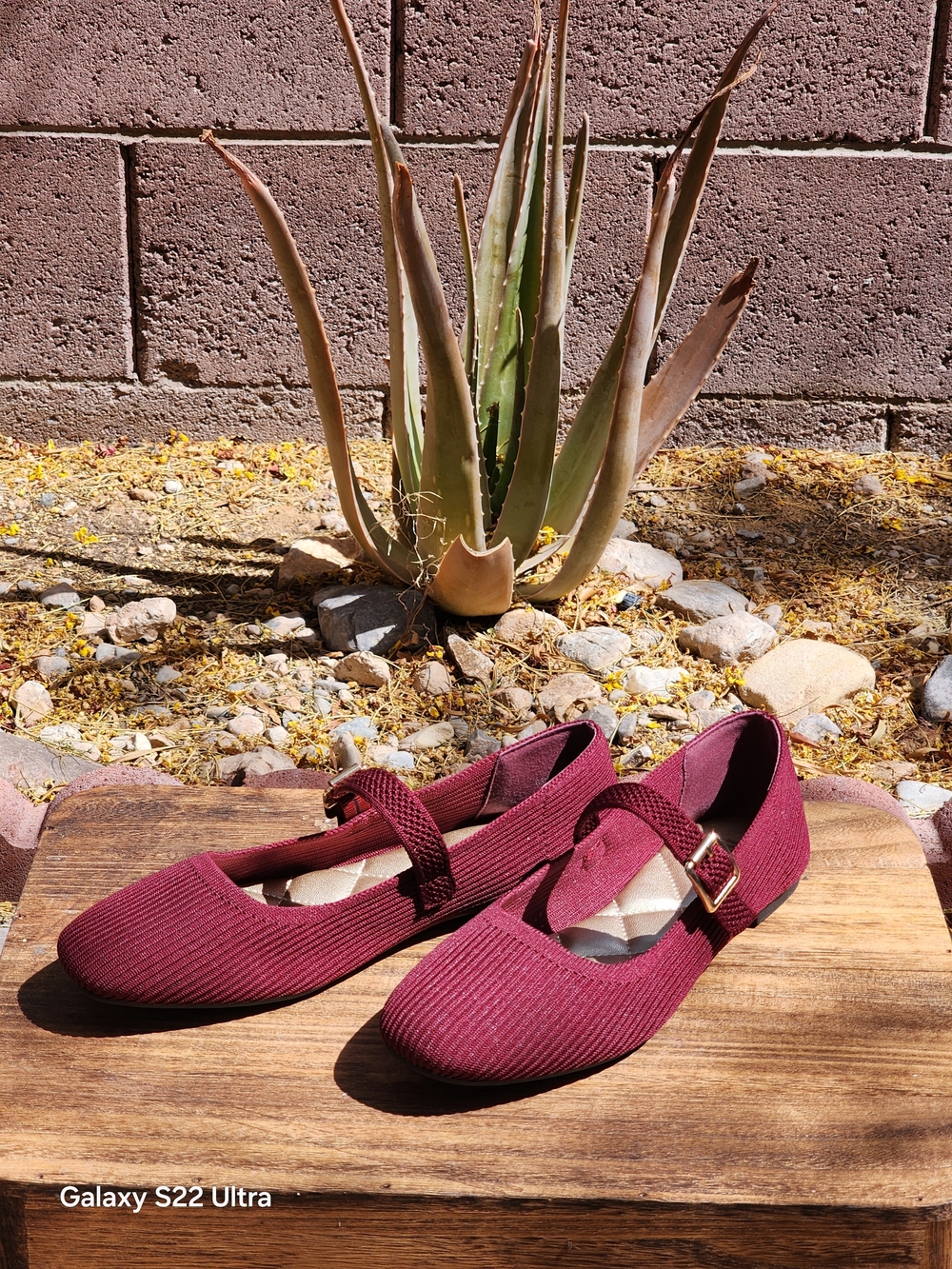 Mia Brita Mary Jane Burgundy Ribbed Knit Flats with Almond Toe Size 6 - Picture 3 of 9